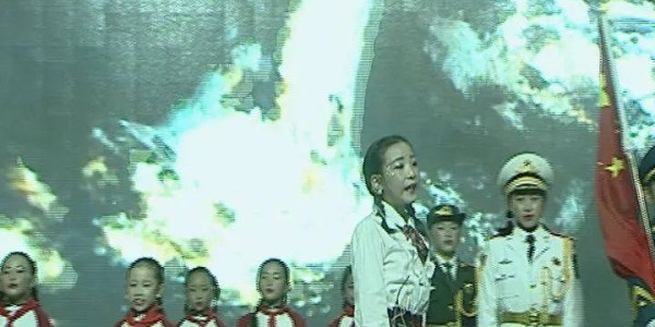  网前截击再现经典，复古打法惊艳观众