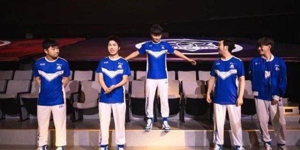  老将新人同台竞技书写电竞传奇