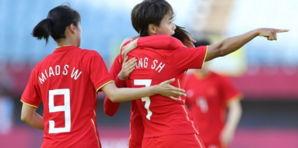  老将临危受命救主，率队惊险保级成功