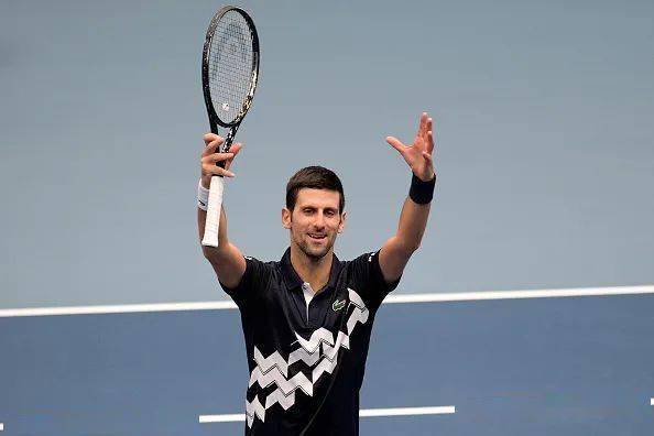  丘里奇ACE雨突袭，创纪录横扫晋级第二轮